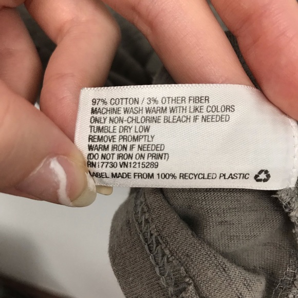 🦊 3 for $20 Grey Tee - Picture 4 of 4